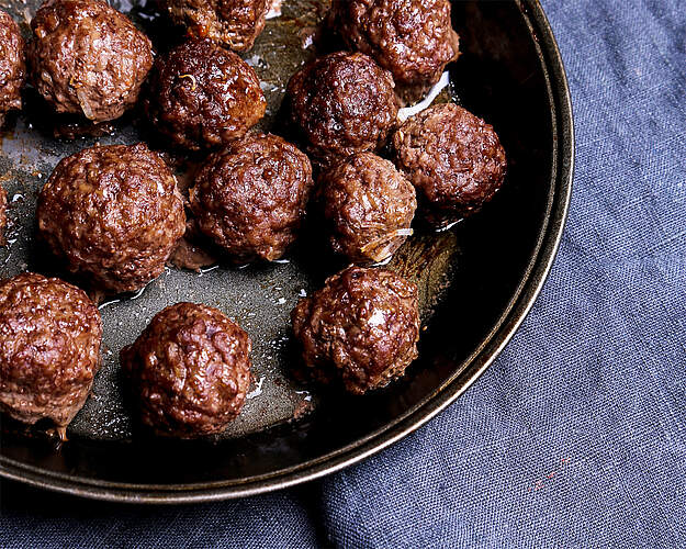 E-Guiden Livsstil - Frikadeller stegt gyldne på pande